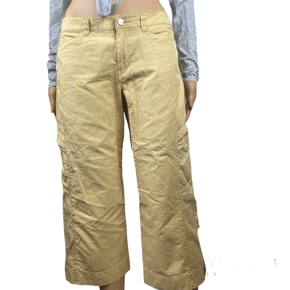Arc’teryx Pale Yellow Wide Leg Cargo Cropped Hiking Pants Size 8